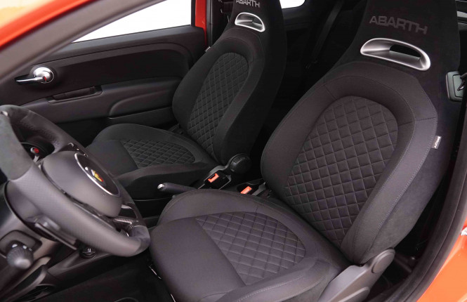 ABARTH_ABARTH_695C_2446633_12.jpg