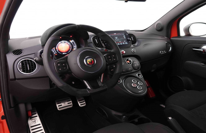ABARTH_ABARTH_695C_2446633_14.jpg