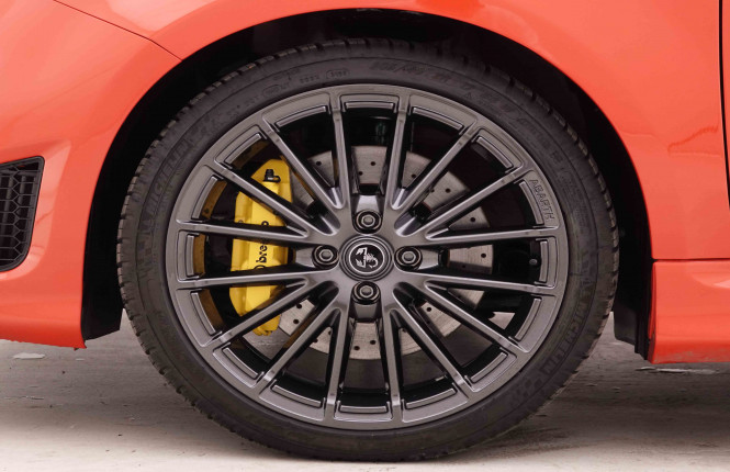 ABARTH_ABARTH_695C_2446633_31.jpg