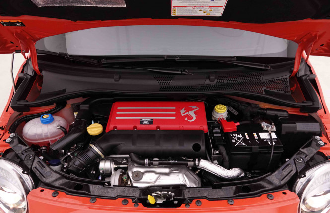 ABARTH_ABARTH_695C_2446633_33.jpg