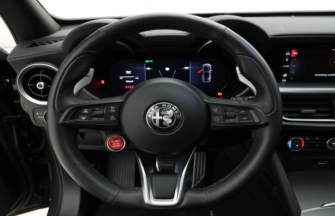ALFAROMEO_ALFAROMEO_STELVIO_2653880_10.jpg ALFAROMEO_ALFAROMEO_STELVIO_2653880_10.jpg