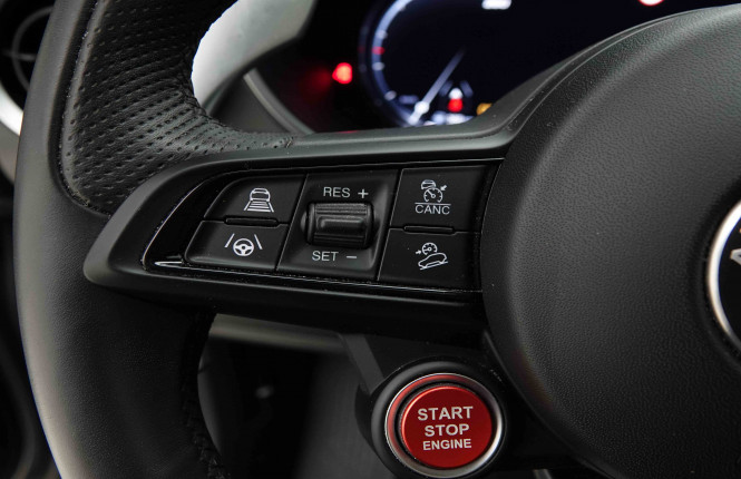 ALFAROMEO_ALFAROMEO_STELVIO_2653880_21.jpg ALFAROMEO_ALFAROMEO_STELVIO_2653880_21.jpg