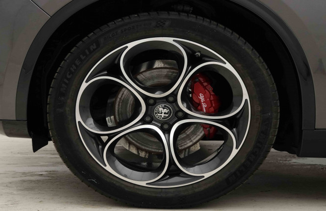 ALFAROMEO_ALFAROMEO_STELVIO_2653880_27.jpg ALFAROMEO_ALFAROMEO_STELVIO_2653880_27.jpg