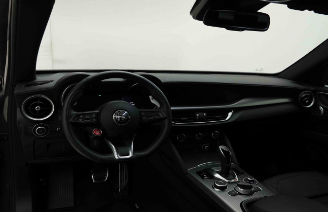ALFAROMEO_ALFAROMEO_STELVIO_2653880_8.jpg ALFAROMEO_ALFAROMEO_STELVIO_2653880_8.jpg