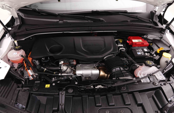 ALFAROMEO_ALFAROMEO_TONALE_2549804_28.jpg