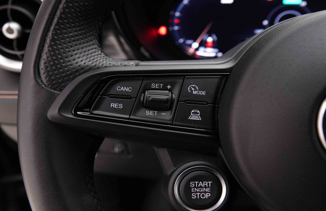 ALFAROMEO_ALFAROMEO_TONALE_2652943_18.jpg ALFAROMEO_ALFAROMEO_TONALE_2652943_18.jpg