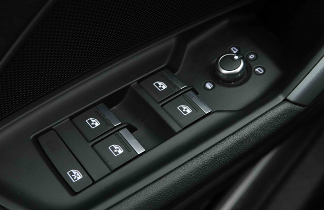 AUDI_AUDI_A3_2654158_21.jpg AUDI_AUDI_A3_2654158_21.jpg