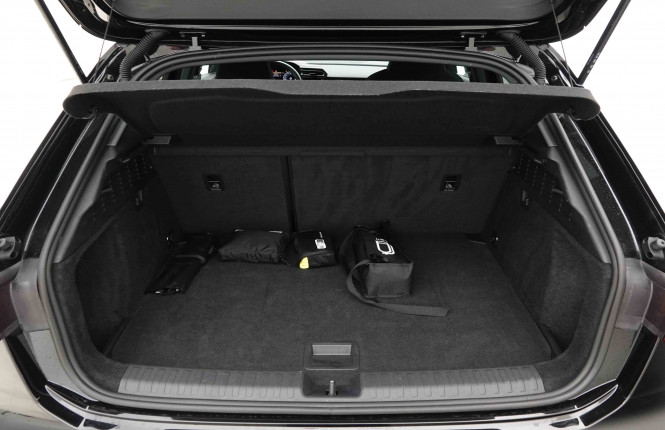 AUDI_AUDI_A3_2654158_5.jpg AUDI_AUDI_A3_2654158_5.jpg
