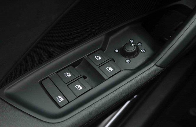 AUDI_AUDI_A3_2654171_23.jpg AUDI_AUDI_A3_2654171_23.jpg