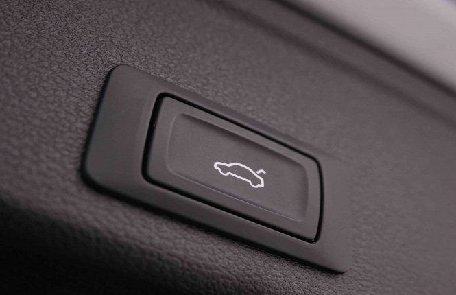 AUDI_AUDI_A4_2446665_6.jpg