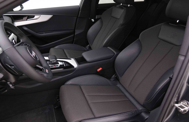AUDI_AUDI_A4_2547236_7.jpg