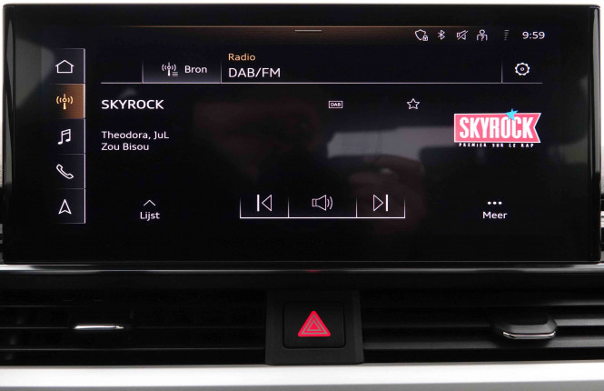 AUDI_AUDI_A4_2652018_9.jpg AUDI_AUDI_A4_2652018_9.jpg