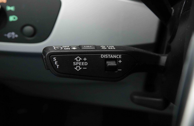 AUDI_AUDI_A4_2652019_17.jpg AUDI_AUDI_A4_2652019_17.jpg