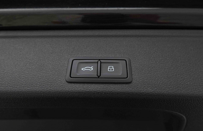 AUDI_AUDI_A4_2654902_6.jpg