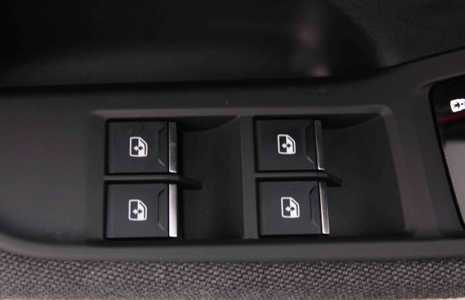 AUDI_AUDI_A5_2550533_24.jpg AUDI_AUDI_A5_2550533_24.jpg