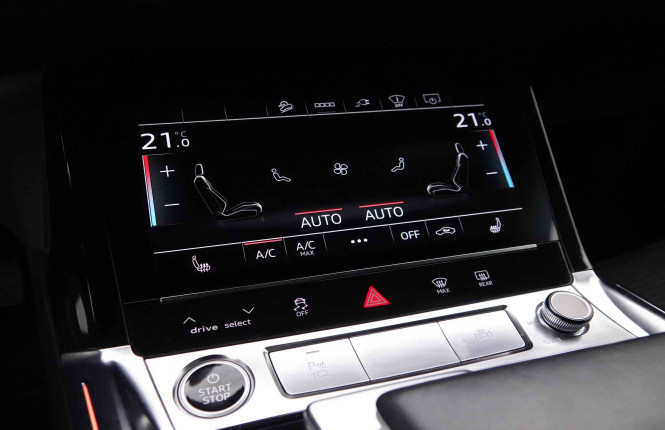AUDI_AUDI_E_TRON_2652529_16.jpg