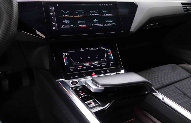 AUDI_AUDI_E_TRON_2652529_17.jpg