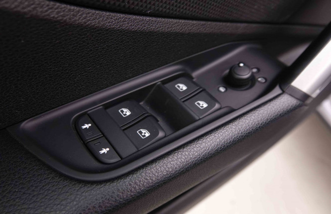 AUDI_AUDI_Q2_2550148_20.jpg AUDI_AUDI_Q2_2550148_20.jpg