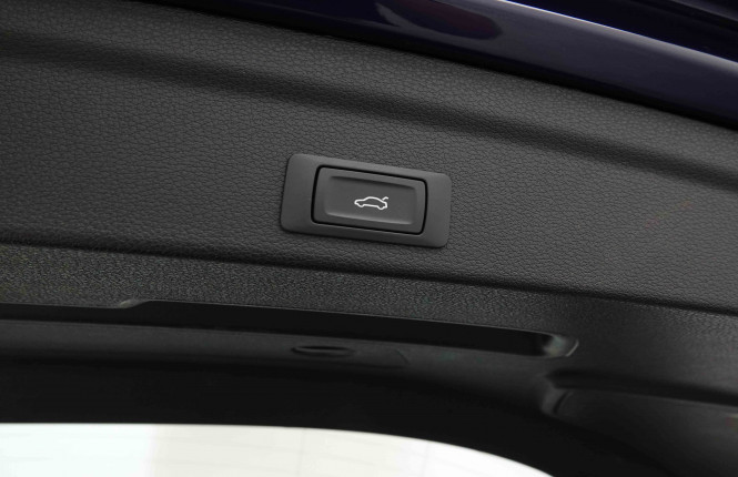 AUDI_AUDI_Q3_2653680_6.jpg AUDI_AUDI_Q3_2653680_6.jpg