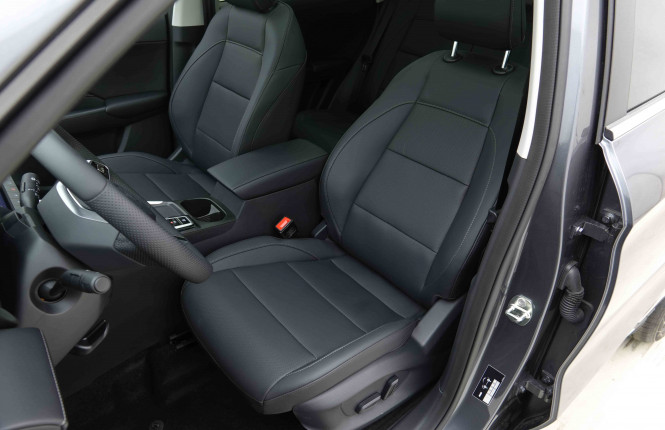 AUDI_AUDI_Q3_2654722_31.jpg AUDI_AUDI_Q3_2654722_31.jpg