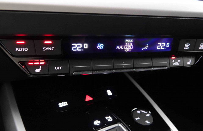 AUDI_AUDI_Q4 E_TRON_2652121_14.jpg AUDI_AUDI_Q4 E_TRON_2652121_14.jpg