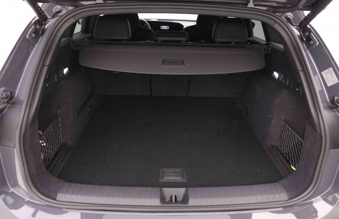 AUDI_AUDI_Q6 E_TRON_2549745_5.jpg