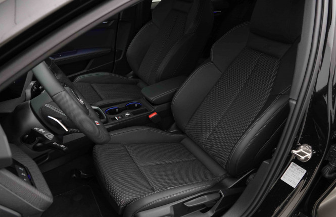 AUDI_AUDI_S3_2654327_6.jpg AUDI_AUDI_S3_2654327_6.jpg