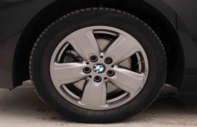 BMW_BMW_1_2548749_22.jpg