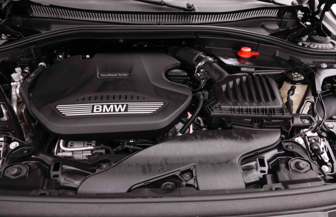 BMW_BMW_1_2548749_23.jpg