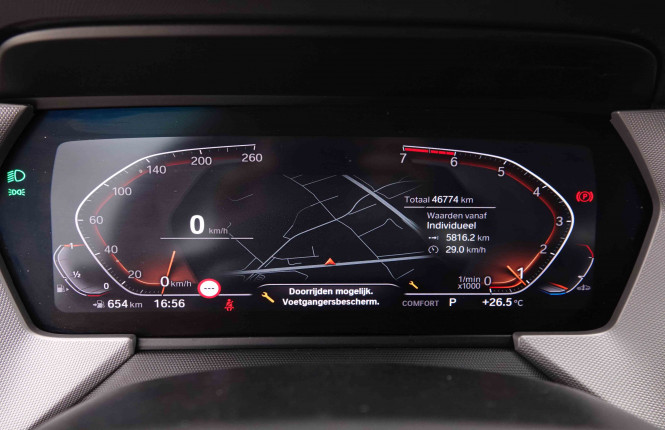 BMW_BMW_1_2548750_16.jpg