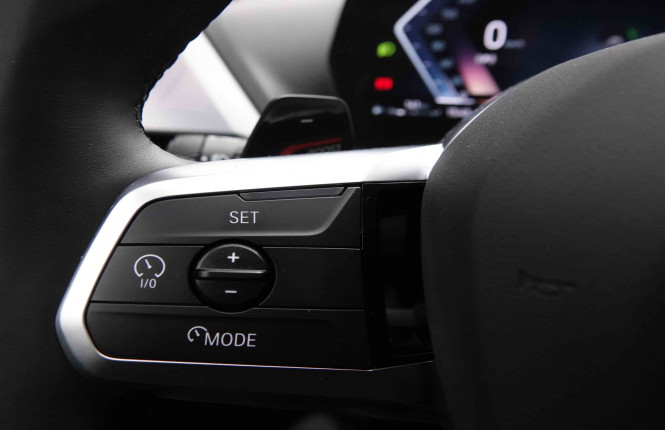 BMW_BMW_1_2652854_17.jpg BMW_BMW_1_2652854_17.jpg