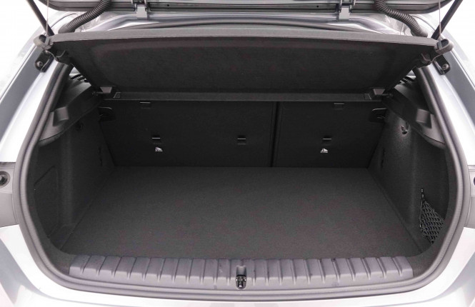 BMW_BMW_1_2652854_5.jpg BMW_BMW_1_2652854_5.jpg