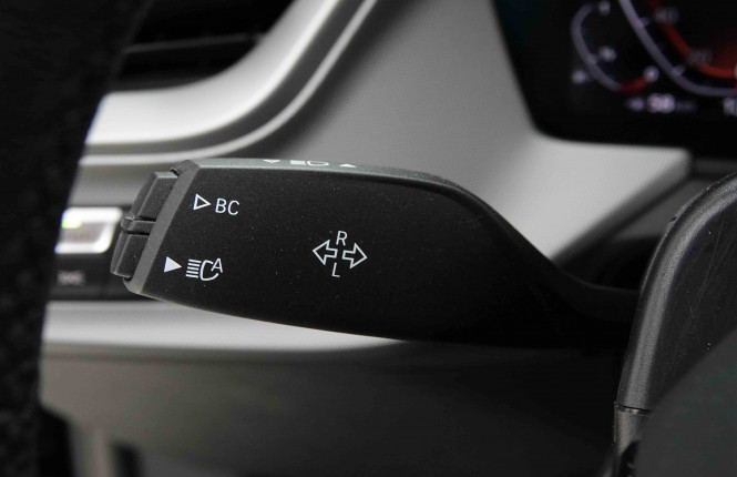 BMW_BMW_1_2652986_17.jpg