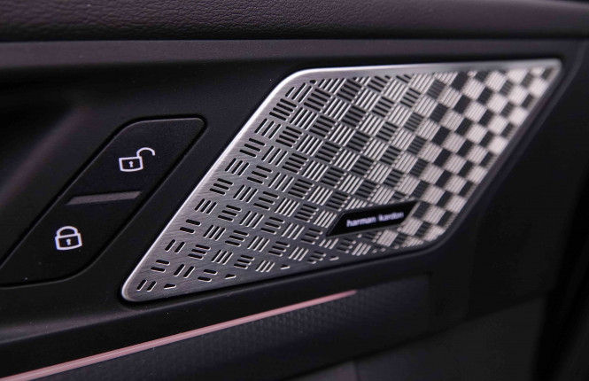 BMW_BMW_2_2549324_24.jpg