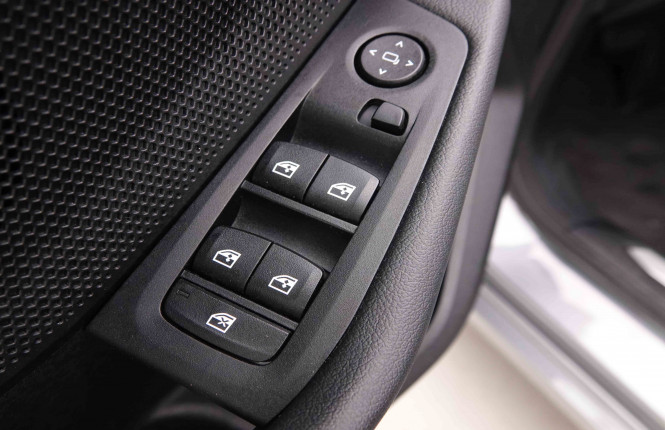 BMW_BMW_2_2549807_22.jpg