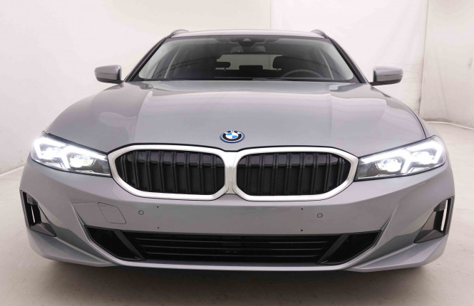 BMW_BMW_3_2548176_31.jpg