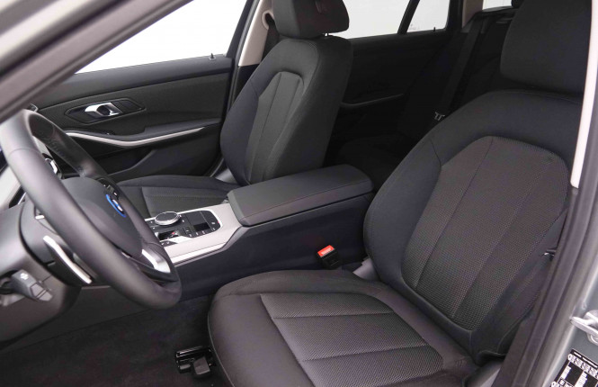 BMW_BMW_3_2548176_8.jpg