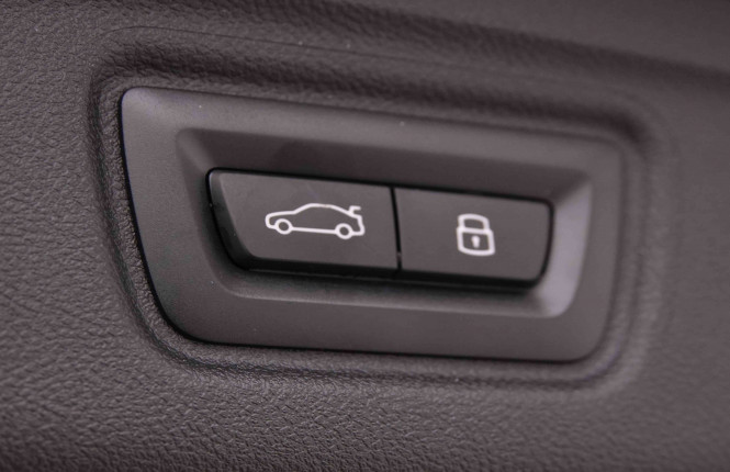 BMW_BMW_3_2549086_6.jpg