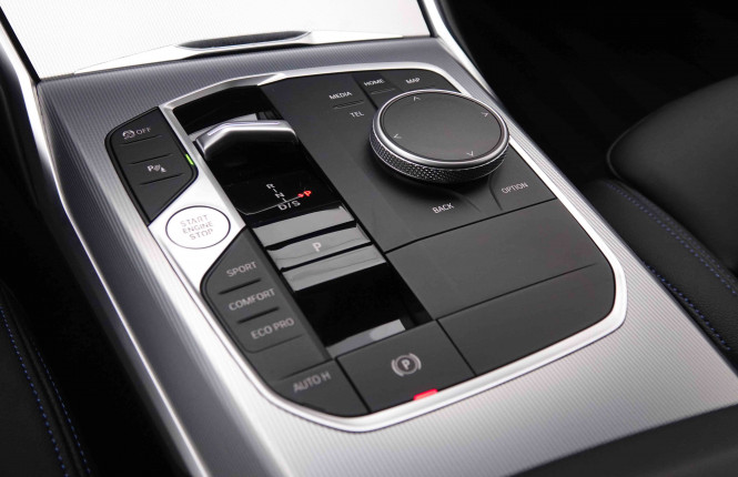 BMW_BMW_3_2550135_18.jpg BMW_BMW_3_2550135_18.jpg