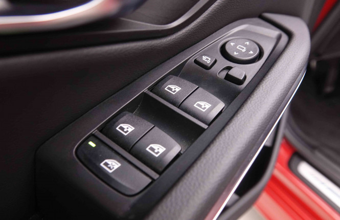 BMW_BMW_3_2550135_25.jpg BMW_BMW_3_2550135_25.jpg