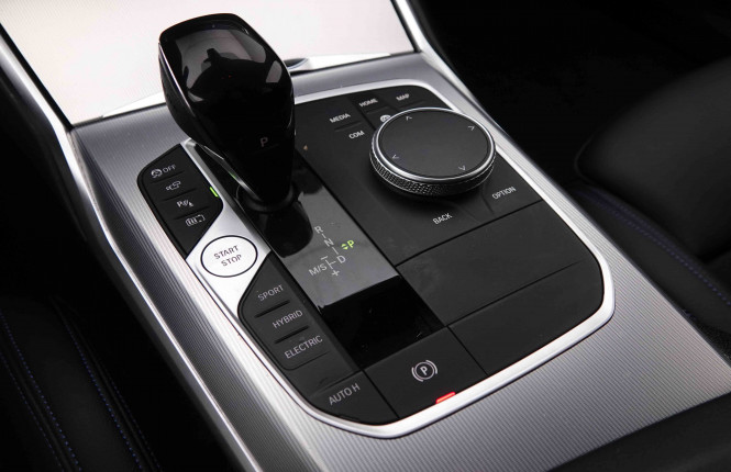 BMW_BMW_3_2550266_18.jpg