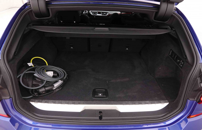 BMW_BMW_3_2550266_5.jpg