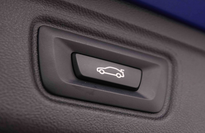 BMW_BMW_3_2550266_6.jpg