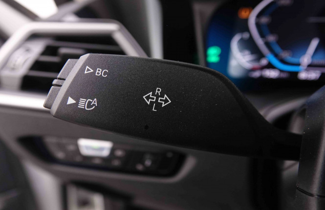 BMW_BMW_3_2550882_18.jpg BMW_BMW_3_2550882_18.jpg