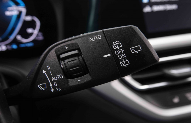 BMW_BMW_3_2550882_19.jpg BMW_BMW_3_2550882_19.jpg