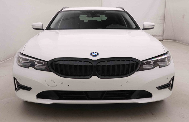 BMW_BMW_3_2550882_26.jpg BMW_BMW_3_2550882_26.jpg