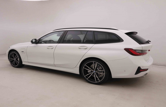 BMW_BMW_3_2550882_27.jpg BMW_BMW_3_2550882_27.jpg