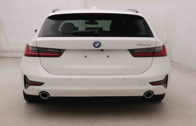 BMW_BMW_3_2550882_29.jpg BMW_BMW_3_2550882_29.jpg