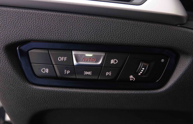 BMW_BMW_3_2550882_9.jpg BMW_BMW_3_2550882_9.jpg