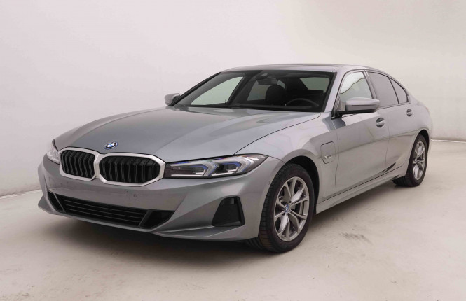 BMW_BMW_3_2550902_25.jpg